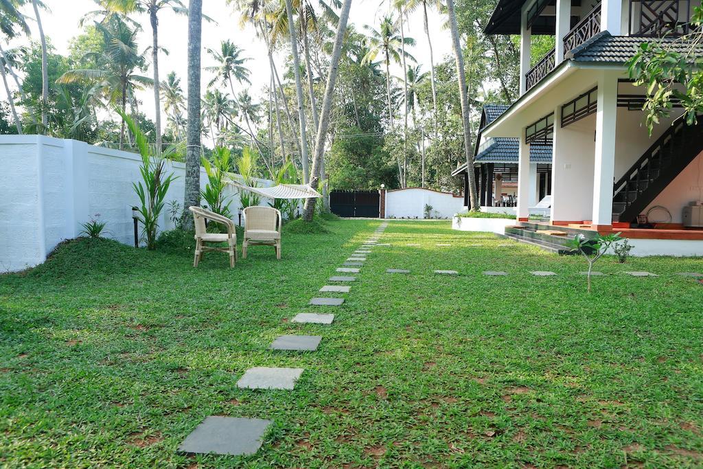 Mayas Beach House Марарикулам Экстерьер фото