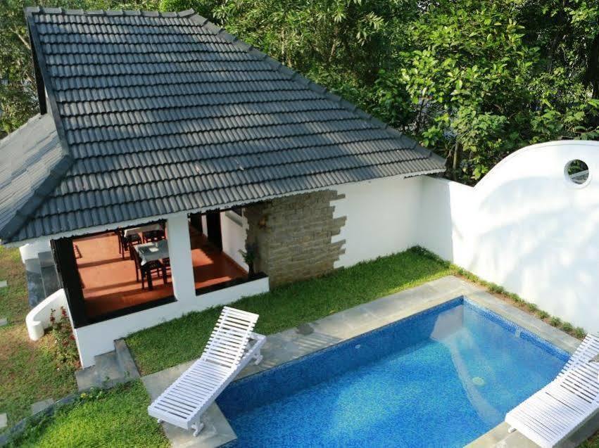 Mayas Beach House Марарикулам Экстерьер фото